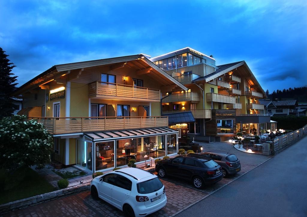 Aktiv- Und Wellnesshotel Gutjahr Абтенау Екстериор снимка